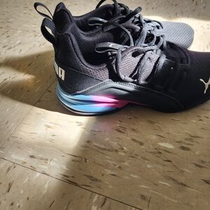 Puma Sneakers